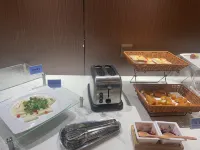 Yeste Yestour Hotel (Bobai Jinxiuxiang Commercial Plaza) - sarapan
