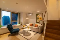 Nanjing Childhood Hotel Apartment (Wuhou Street Subway Station Jindi Center) - Condos