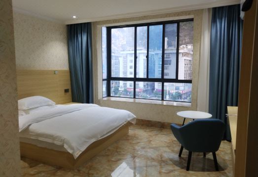 5. 쇼우위안 넘버8..