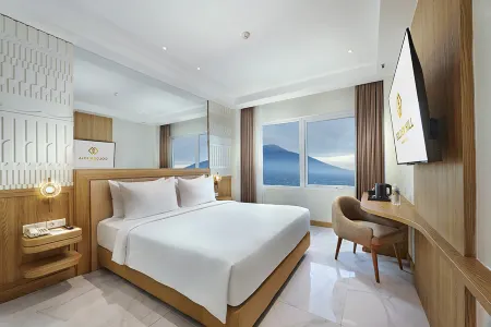Golden Hill by Golden Tulip