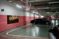 PARK WINS High Altitude View Hotel(Wanda Plaza Kunming Railway Station Store) - Parkplatz