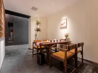 花容悅飯店（西安長安廣場地鐵站店） 航天城附近的飯店