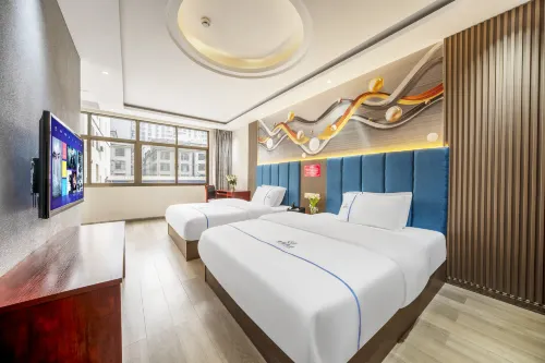 Jianshui Xinyi Hotel - parking