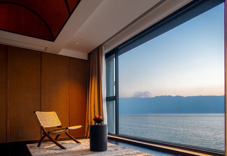 Dali Mu Shi Yi · Sea View Wild Luxury Resort Hotel (Xiaopu…