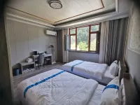 Jiangshan Scenic Area Landscape Residence - balcony