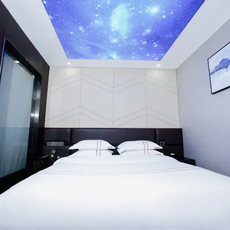 Lechao Smart Hotel