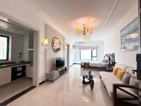 Hailing Island Haizhiguang Holiday Apartment Отели рядом с достопримечательностью «Hailing Island National Wetland Park of Mangrove Forest»