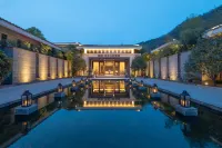 โรงแรม บ่อน้ำพุร้อน อี้เหอ ฟูหนิว ซานจวี่ - โรแมนติก