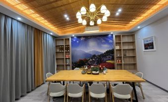 Wuyuan Fontainebleau Homestay