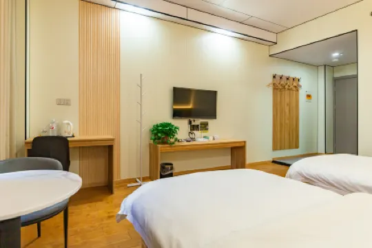 Xincheng Business Hotel