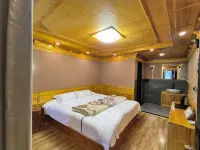 Gongga Township Yunhai Chinese Inn (Shangmuju) Hotels in Leng Ga Cuo/ Zi Mei Ya Kou