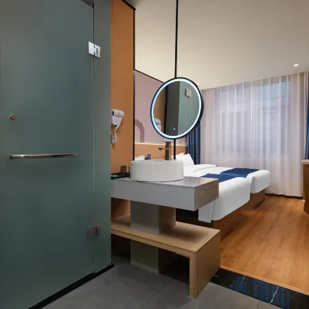 Poman Hotel