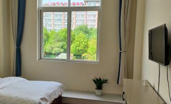 Huize Jinsheng Business Hotel