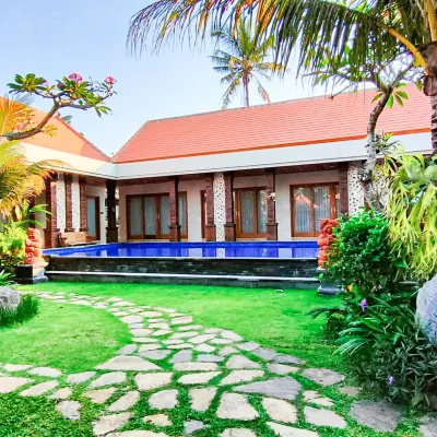 Puri Abian Ari Villa by the Lavana Hoteles cerca de Tirta Gangga