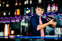Oakwood Hotel & Residence Sri Racha - bar
