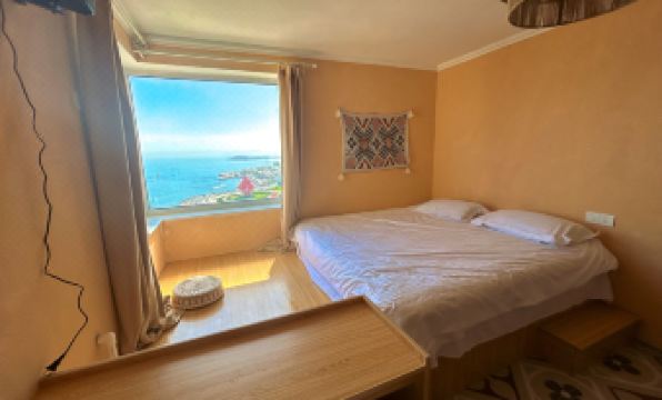 Haibiande Adu Lina Apartment (Qingdao May Fourth Square)