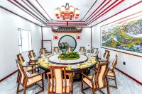 Hump  Lodge Hotels in Shufu