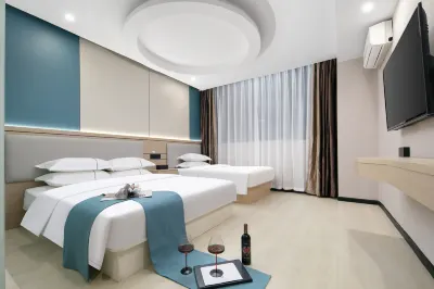 Chengyi Chain Hotel (Wuhan University of Technology Nanhu Campus Weijia Baigang City Branch) Hotels near Wuhan University of Technology (Nanhu Campus)