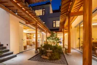 Floral Lux Hotel·Nine and Park House Homestay Hotel di Xidi scenic area