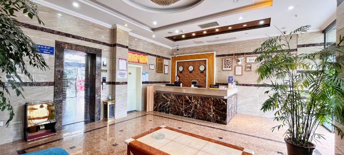 Junyue Hotel Hotels in Huaying