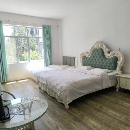 Jinhe Homestay (Guilin High-Speed Railway North Station North Bus Station)