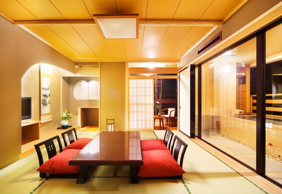 Kaga Kankoh HotelOver view