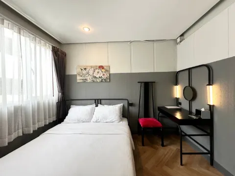 ห้องสแตนดาร์ด เตียงใหญ่ 1 เตียง