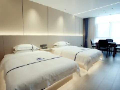 Maitreya Lake Riverside Homestay (Huquan Water Town Tourist Resort Branch) Hotels in Mile