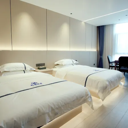 Maitreya Lake Riverside Homestay (Huquan Water Town Tourist Resort Branch) Hotels in Mile