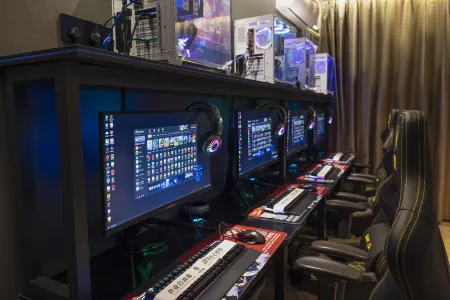 Yueta X Esports Hotel(xinli square)