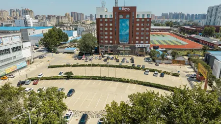 Baiwei Lianhua Hotel (Puyang Bus Station )