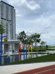 Urban Suites Jelutong 3BR Apartment with Infinity Pool · Near George Town · 18min to Airport - Mountain view