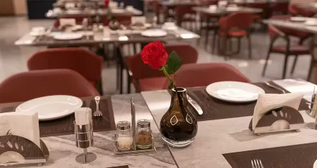 Yunjiangju Hotel  ( ShangHai Zhoupu Wanda Plaza) Отели рядом с достопримечательностью «Shanghai Graduate School of China University of Technology»