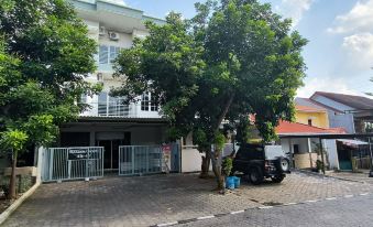 OYO 92479 Pasadena House