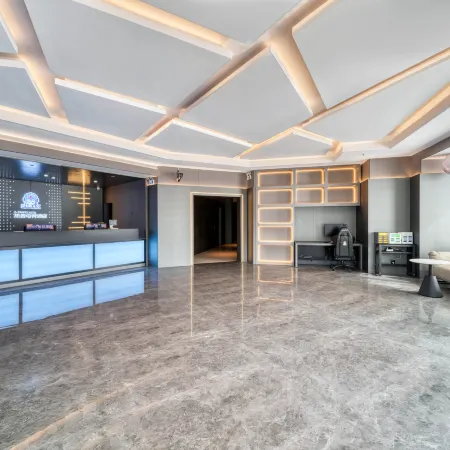 ReMAX Hot Wheat Esports Hotel (Cixi Zhangqi Branch)