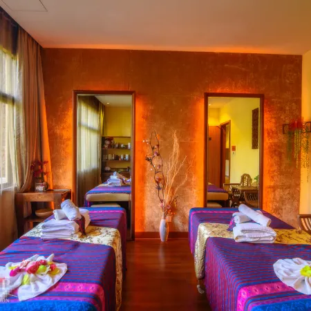 Longmen Dipai Hot Spring Resort