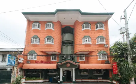RedDoorz Near East Avenue Medical Center