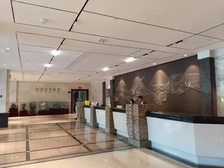 JAUNTYO INTERNATIONAL HOTEL Отели в г. Даю