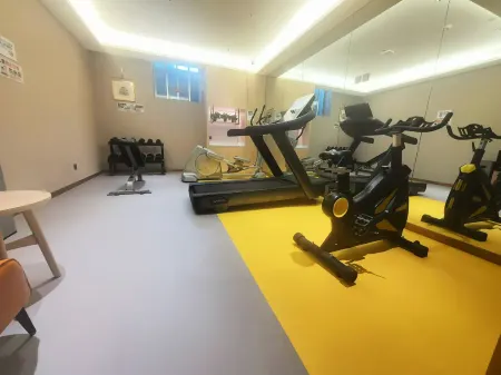 Road ) Отели рядом с достопримечательностью «Qingdao Administrative Institute»