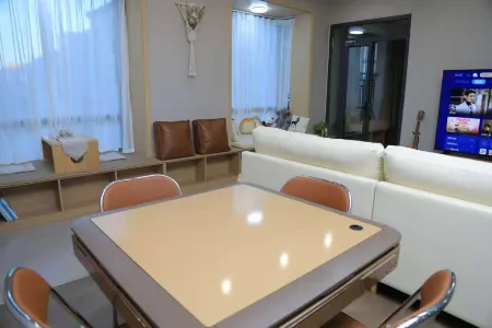 Lane to Inn (West Street Zhili Governor's Office Store) Отели рядом с достопримечательностью «Baoding University»