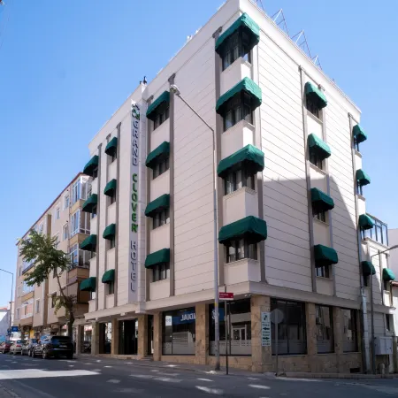 Grand Clover Hotel