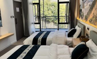 Shitai Juyuan Homestay (Guniujiang Scenic Area)