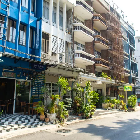 TOM GUESTHOUSE