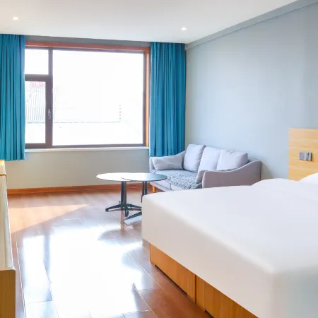 Xiaohe Bath Hotel