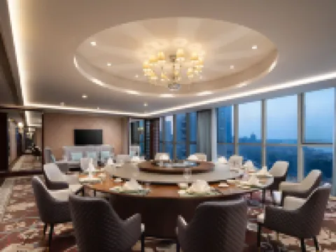 Crowne Plaza ZHENJIANG by IHG Hotel a Zhenjiang