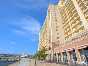 HOTEL UNIVERSAL PORT