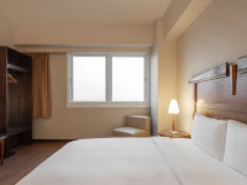 Kindness Hotel (Kaohsiung Wu Jia) Hotels near Kaohsiung Intl. Airport