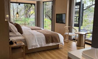 Shili Yun She · Wanwan Leisure Resort Villa Boutique Stay (Furong Town Scenic Area)