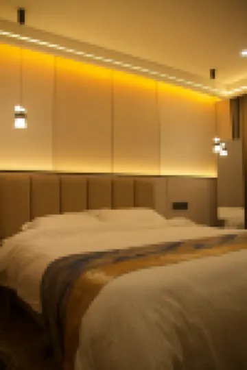 Yiyuan Smart Hotel (Fuquan Railway Station)