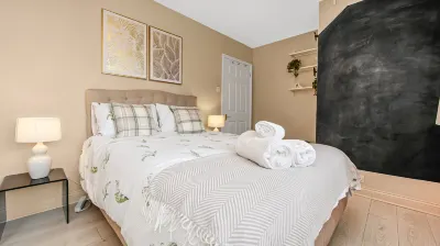 Exclusive 3 bedroom House near Manor House! Отели рядом с достопримечательностью «Hackney Studios»